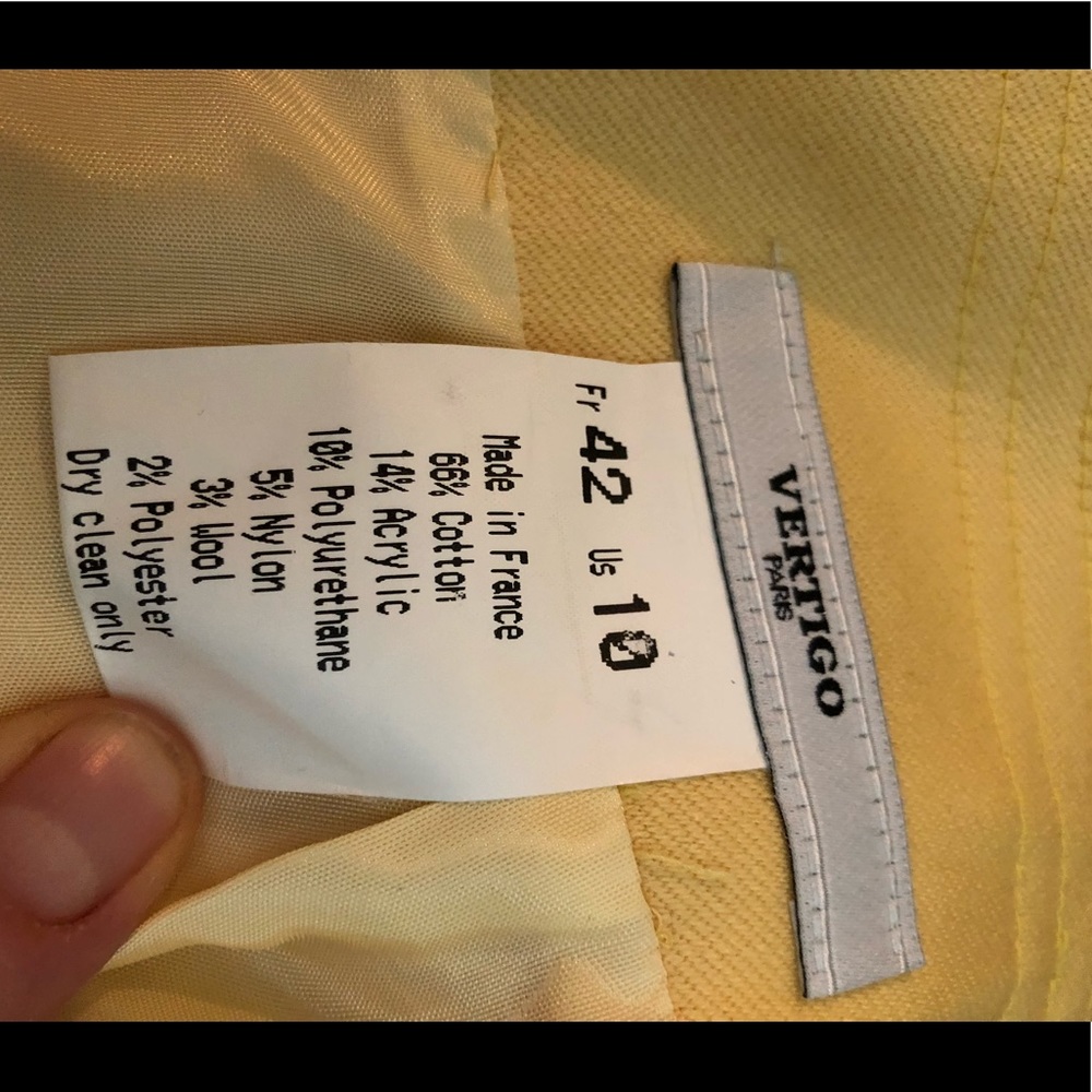 Two piece suit. - Picture 3 of 6